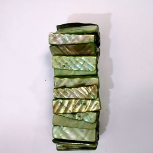 NWOT Natural Sea Shells Stick Shape Handmade Stretch Bracelet 1" W